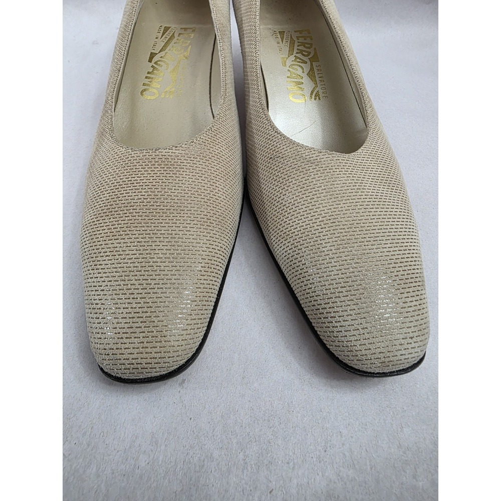 Salvatore Ferragamo (Sz 8 2A) Pumps Cream Shoes Heels. Narrow - Picture 10 of 14